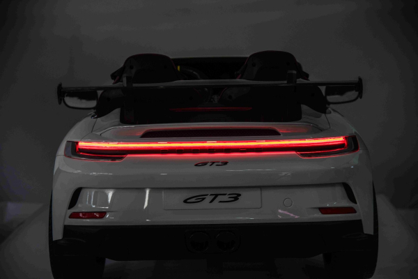 Kinderfahrzeug Kinderauto Porsche 911 GT3 24V 4x4 zwei Sitzer 800W Lithium-Batterie LED ORIGINALE Lizenz weiß